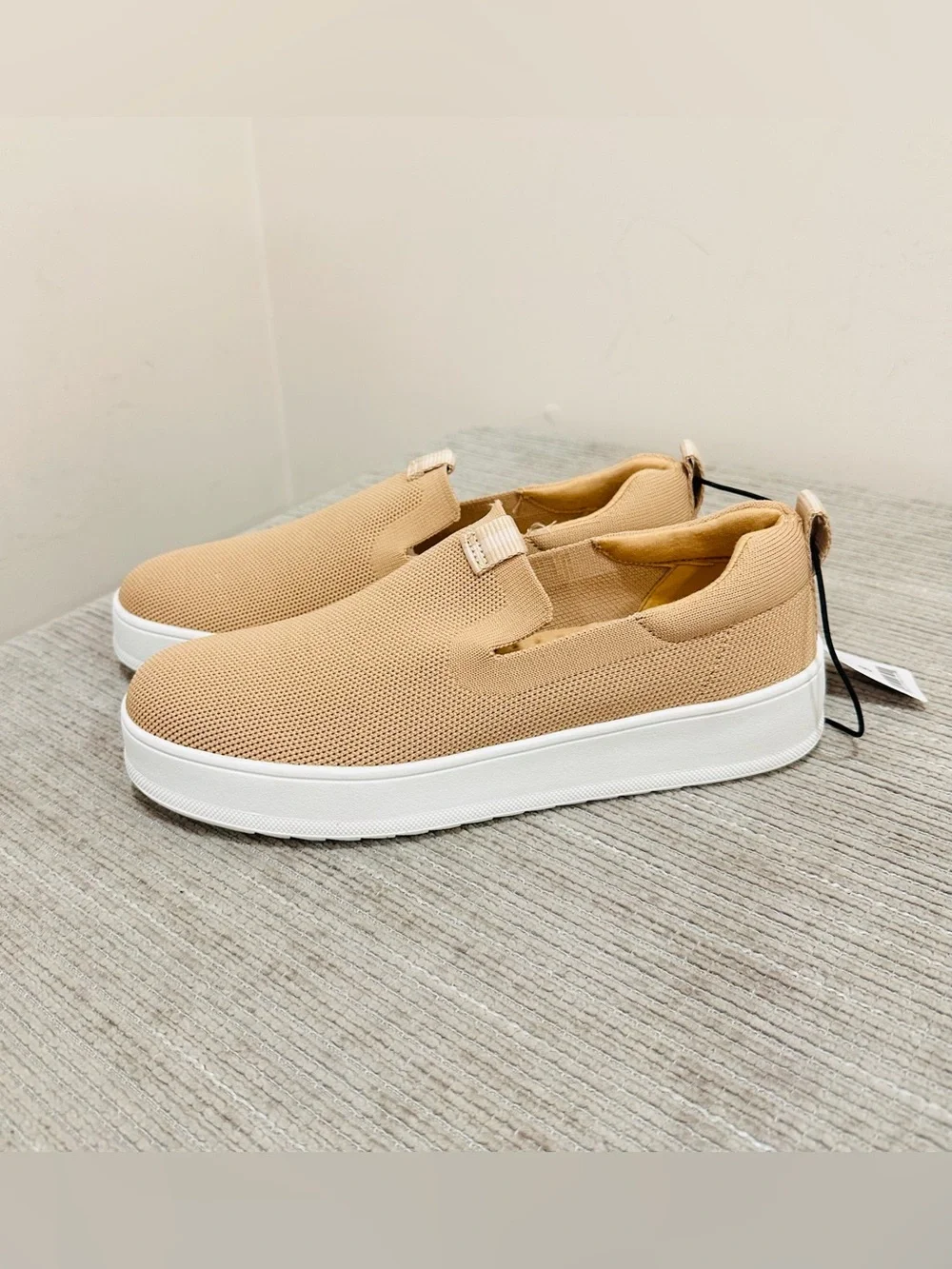 NWT 32 Degrees Heat Cool Slip Ons Size 8